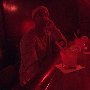 Meet your Posher, Max